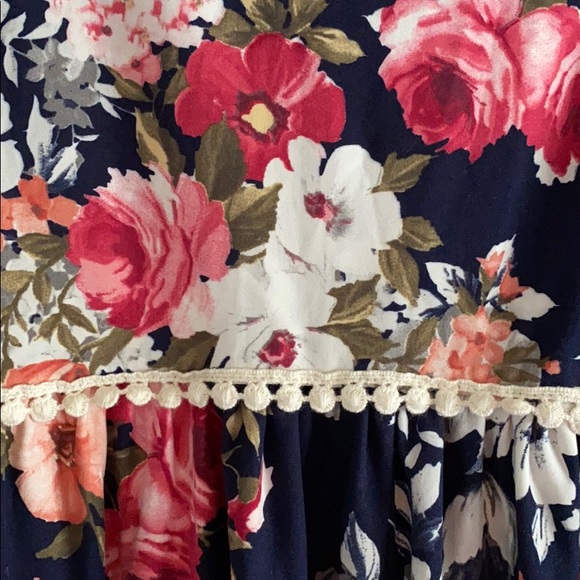 Vanilla Bay Floral Flowy Tank - Picture 5 of 8